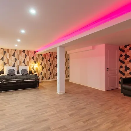 Hyper Centre *
